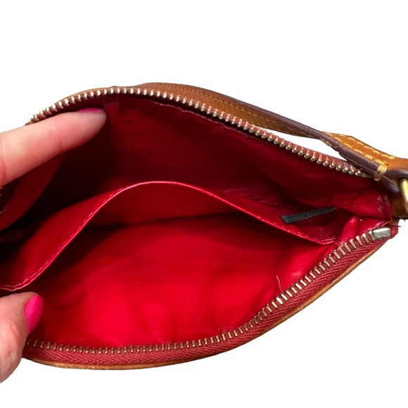 Dooney & Bourke Wristlet Clutch Leather Zebra Purse Bag Authentic - Picture 7 of 8